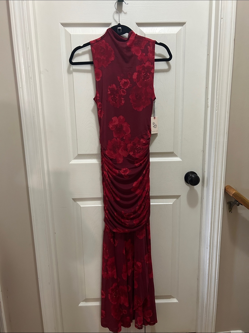 Sincerly Jules Sleeveless Floral Jacquard Maxi Dress in Wine